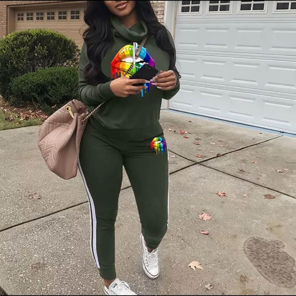 Colorful lip women’s tracksuit